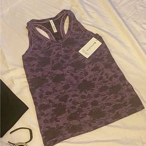 Athleta “Momentum” racer back tank